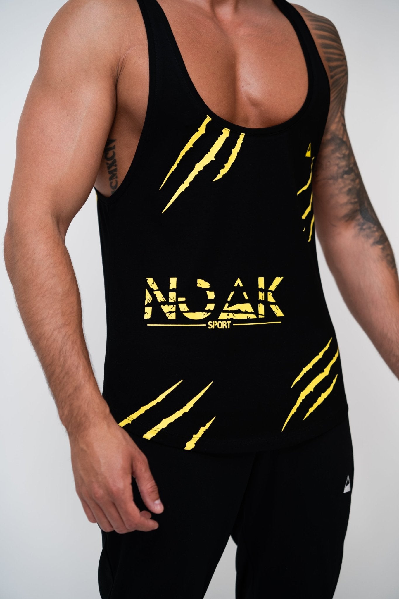 Tanktop - NOAK SPORT - Noak - Athlete | Best gym tanktop | Designed in Switzerland