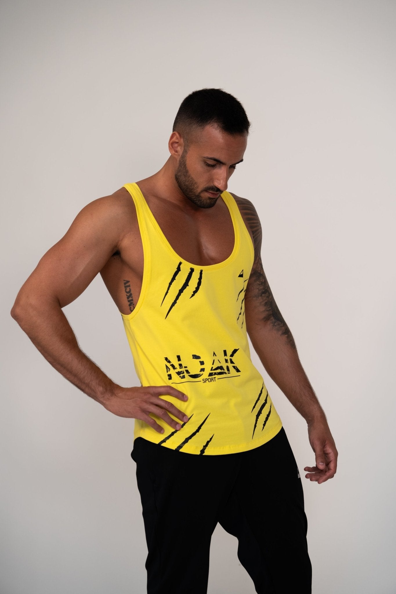Tanktop - NOAK SPORT - Noak - Athlete | Best gym tanktop | Designed in Switzerland