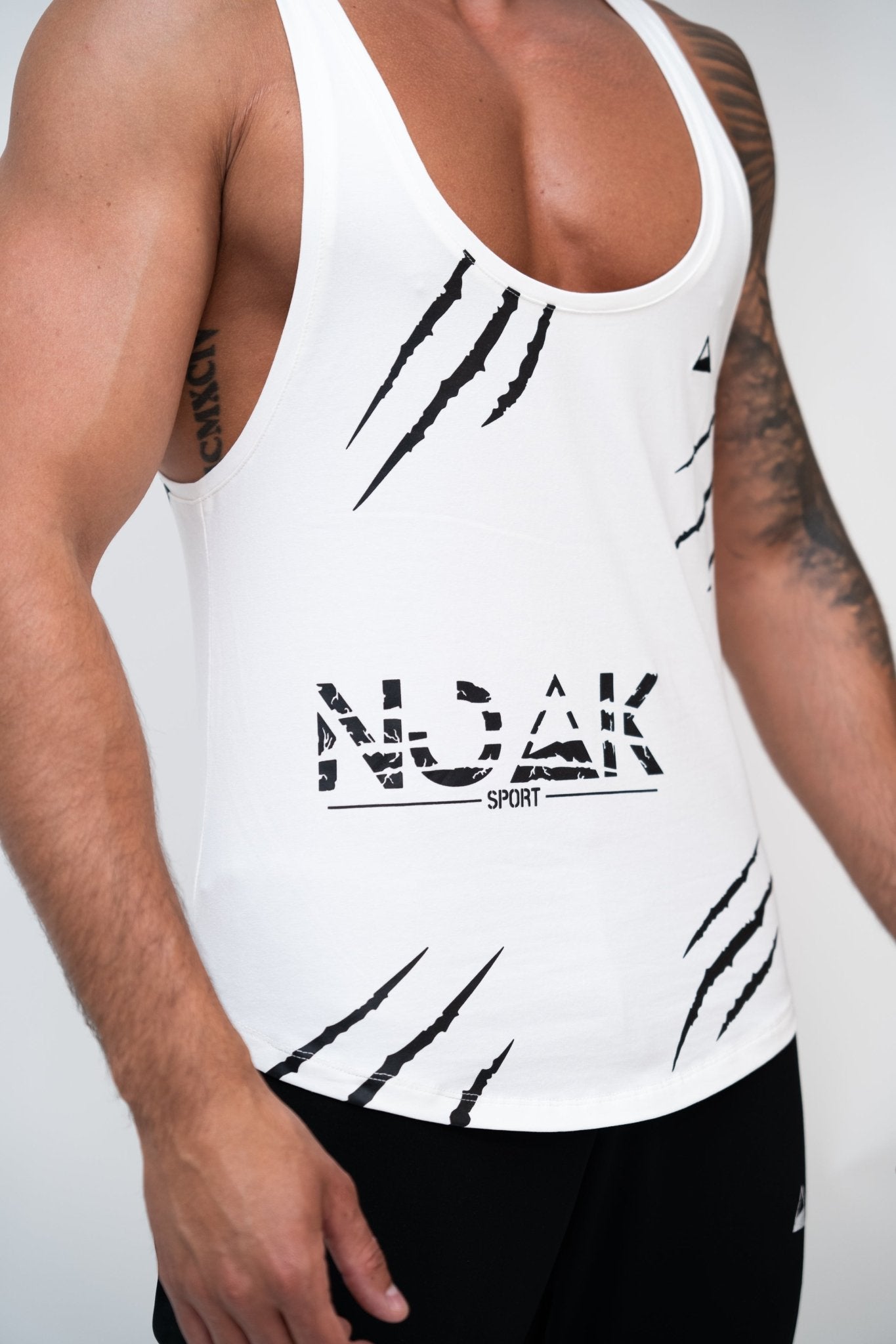 Tanktop - NOAK SPORT - Noak - Athlete | Best gym tanktop | Designed in Switzerland